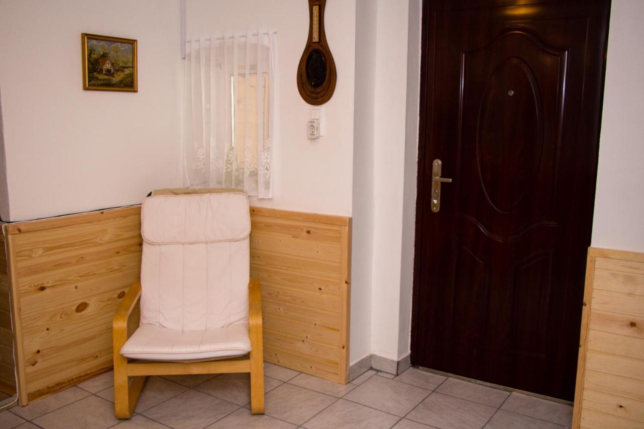 Zimmer Feri Vendeghaz Hotel Abaújszántó Екстериор снимка