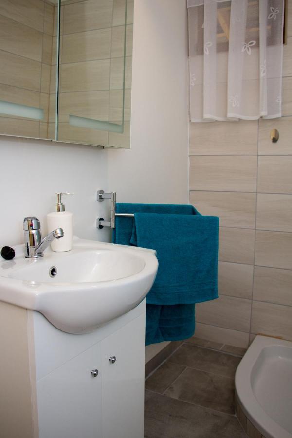 Zimmer Feri Vendeghaz Hotel Abaújszántó Екстериор снимка