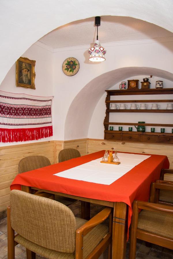 Zimmer Feri Vendeghaz Hotel Abaújszántó Екстериор снимка