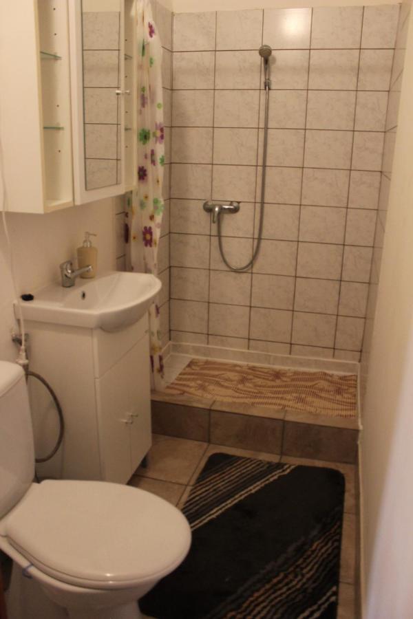 Zimmer Feri Vendeghaz Hotel Abaújszántó Екстериор снимка